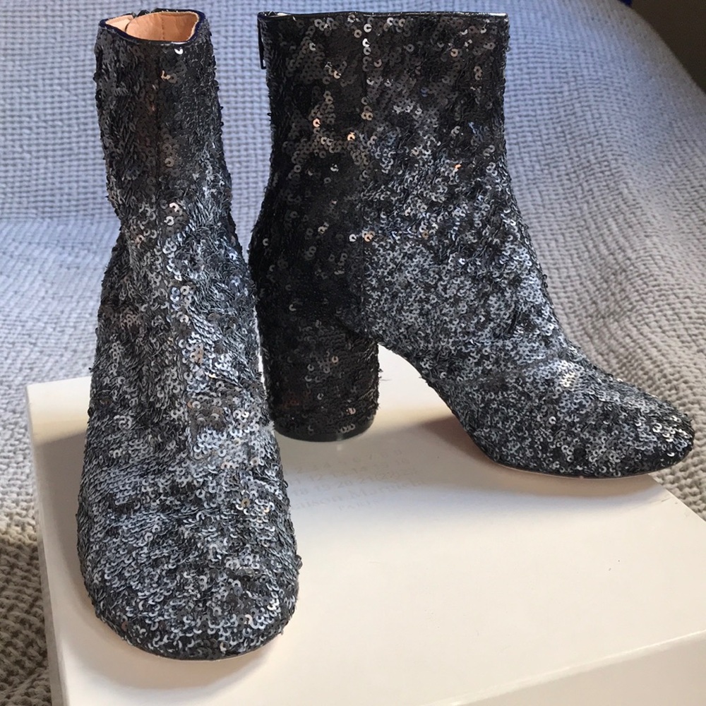 Maison Margiela Sequined Ankle Boot (black/white)